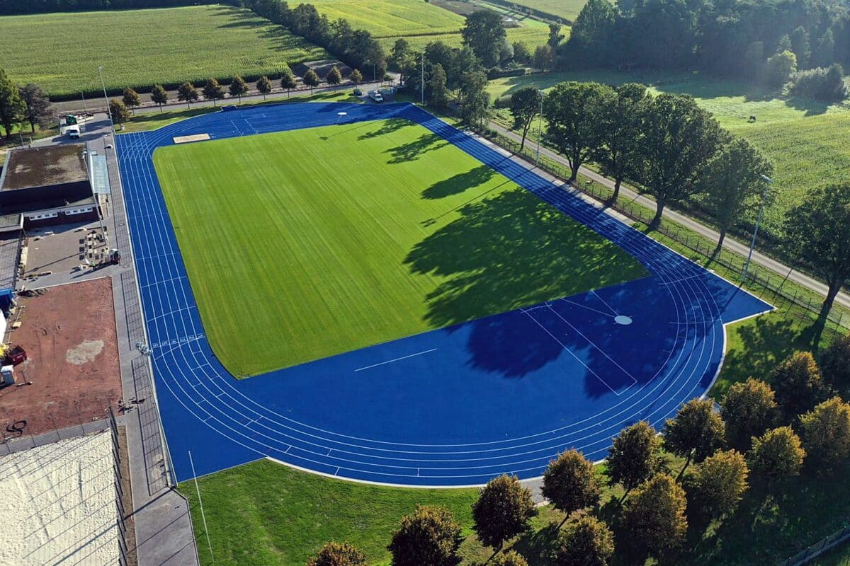 Sportplatz in Natur