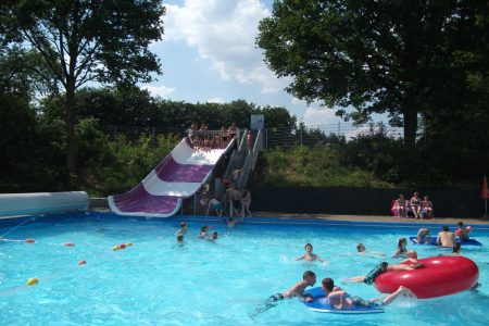 Pool vom Aparthotel Delden