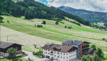Tiroler Land Hotel