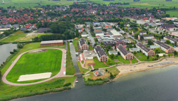 Wangerland Resort von oben_Sportplätze