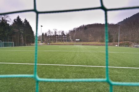 fussballfeld3-large