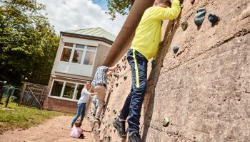 Kletterwand im Fussball Trainingslager Odenwald