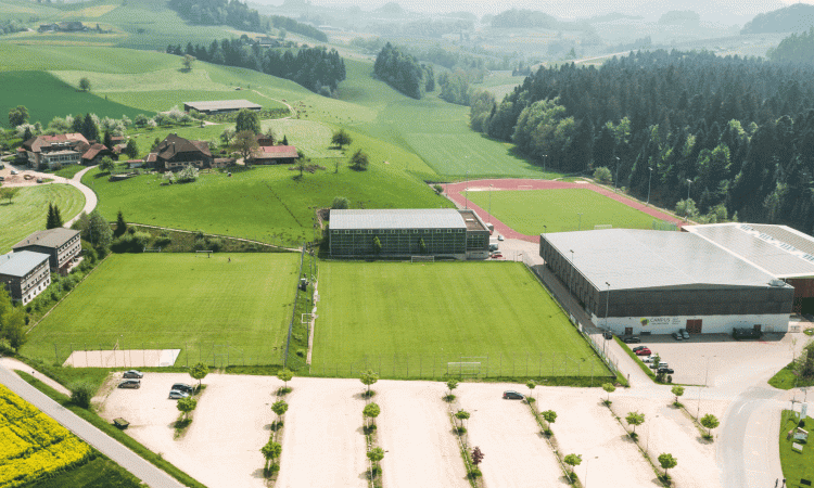 Luftaufnahme des Fussball Trainingslager Sportcampus Emmental