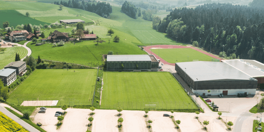 Luftaufnahme des Fussball Trainingslager Sportcampus Emmental