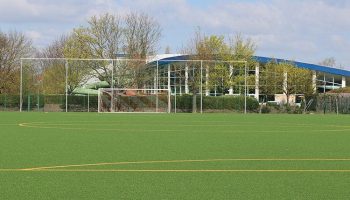 Moderner Kunstrasen beim Fussball Trainingslager Sporthotel Harz