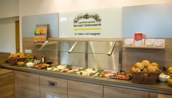 Buffet der Sportschule Emsland mit sportlergerechter Ernährung