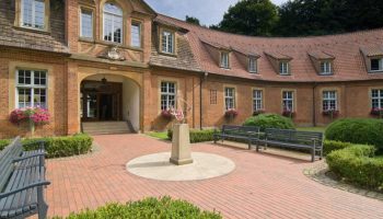 Tolles Gebäude der Sportschule Emsland für Fussball Trainingslager