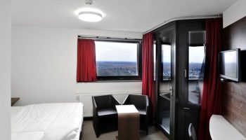 Schönes Doppelzimmer für Fussball Trainingslager Sportschule Wedau